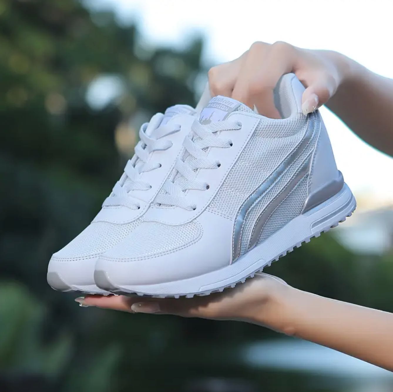 Elva | Sneakers con cuña ortopédica invisible