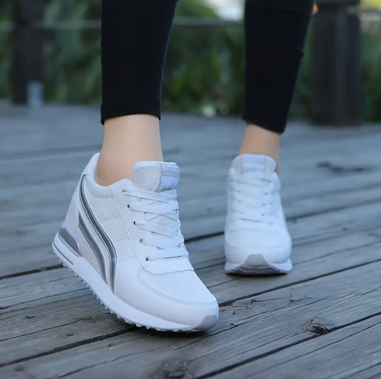 Elva | Sneakers con cuña ortopédica invisible